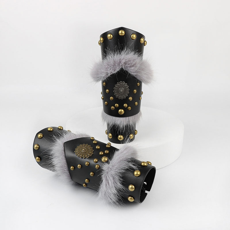 قفازات متعددة الطبقات من جلد ا - مراجعة Cosplay Prop وسعره